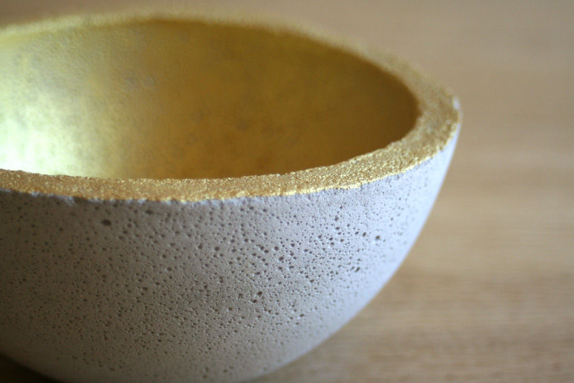 Betonschale Gold