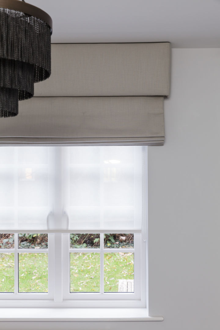 Window Treatments The White House Interiors Dormitorios de estilo moderno