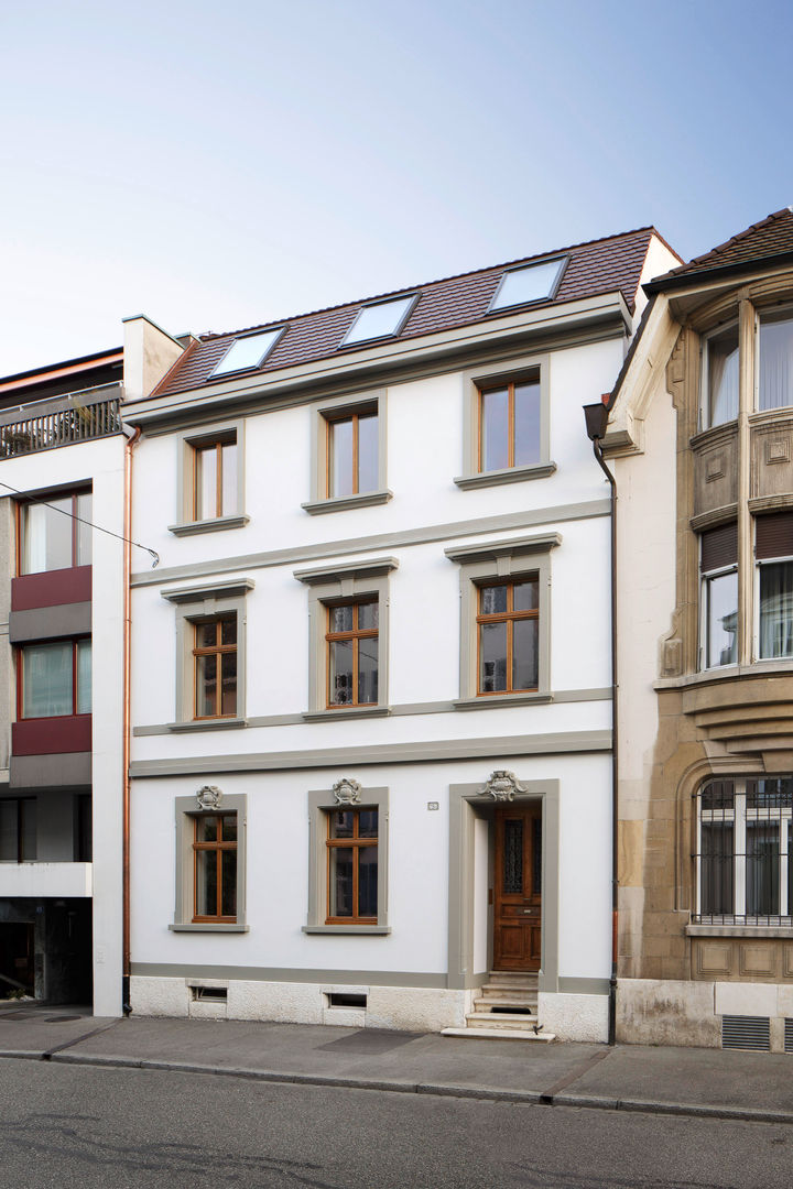 Um- und Ausbau eines Wohngebäudes von 1892, Basel, Forsberg Architekten AG Forsberg Architekten AG Casas modernas