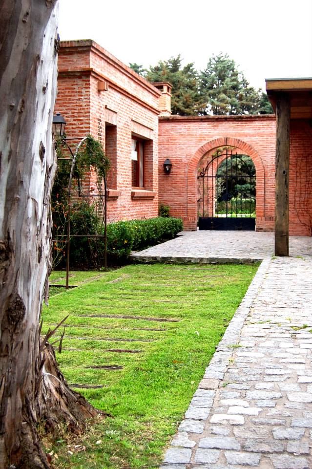 Casa Dodero, Aulet & Yaregui Arquitectos Aulet & Yaregui Arquitectos Modern houses