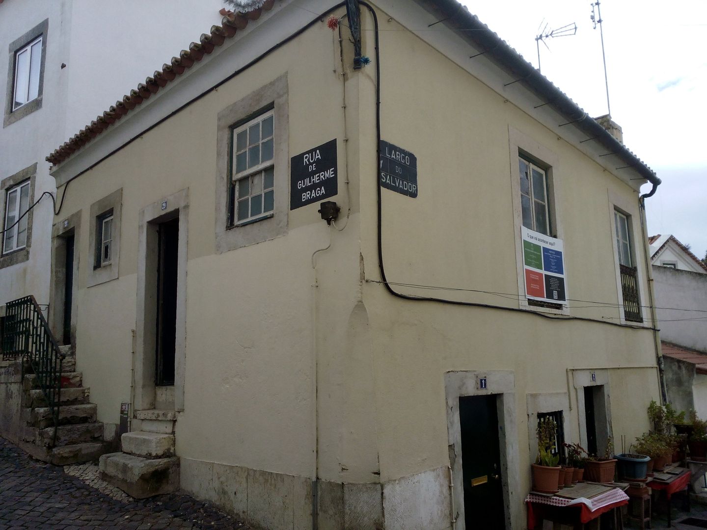 Uma Casa Portuguesa - Alfama (Antes) Uma Casa Portuguesa