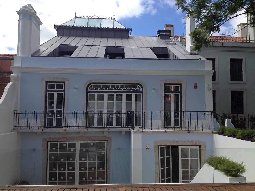 Reabilitação de Edíficio , Belgas Constrói Lda Belgas Constrói Lda Casas de estilo clásico