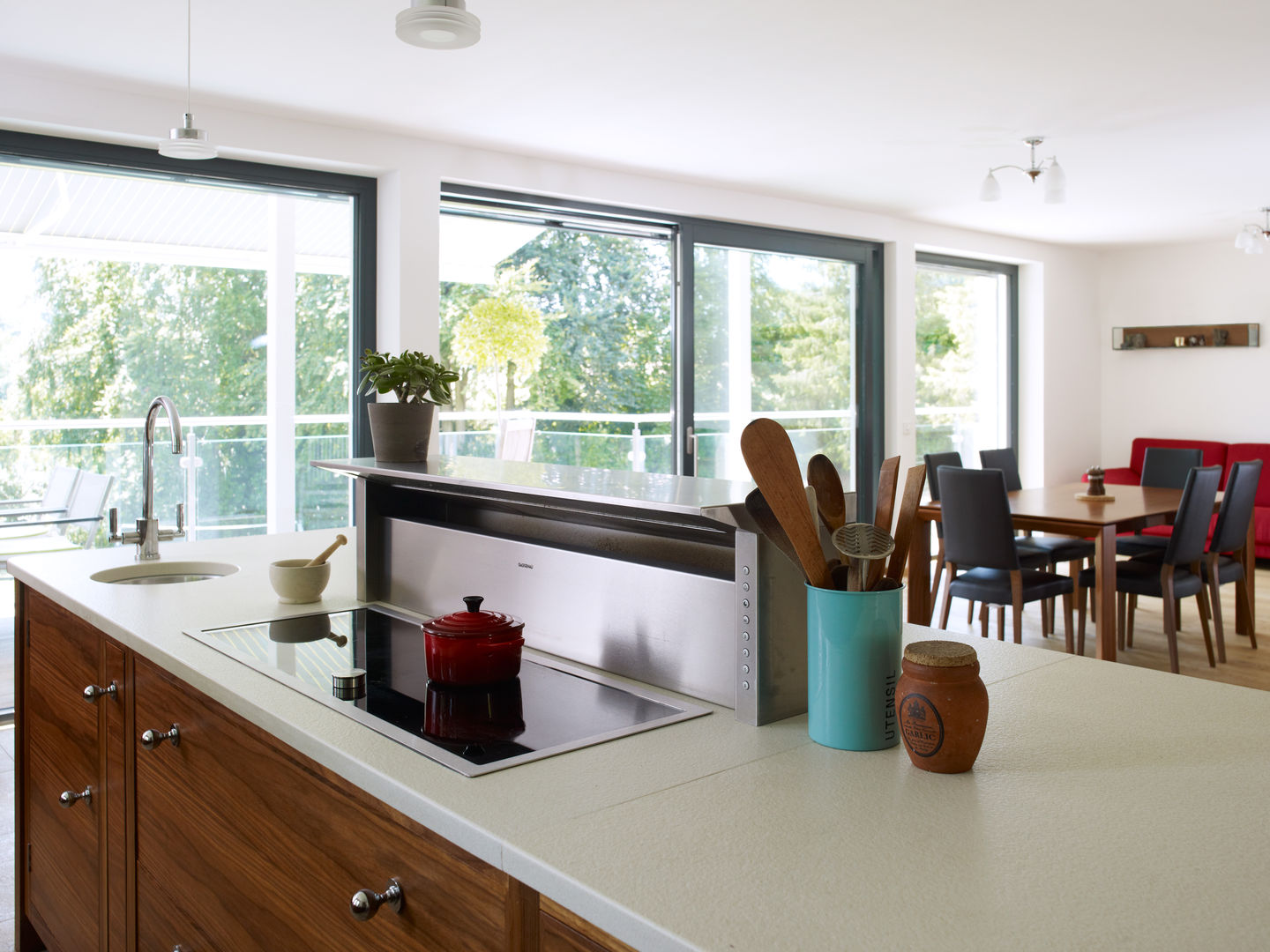 Kitchen Baufritz (UK) Ltd. Modern style kitchen