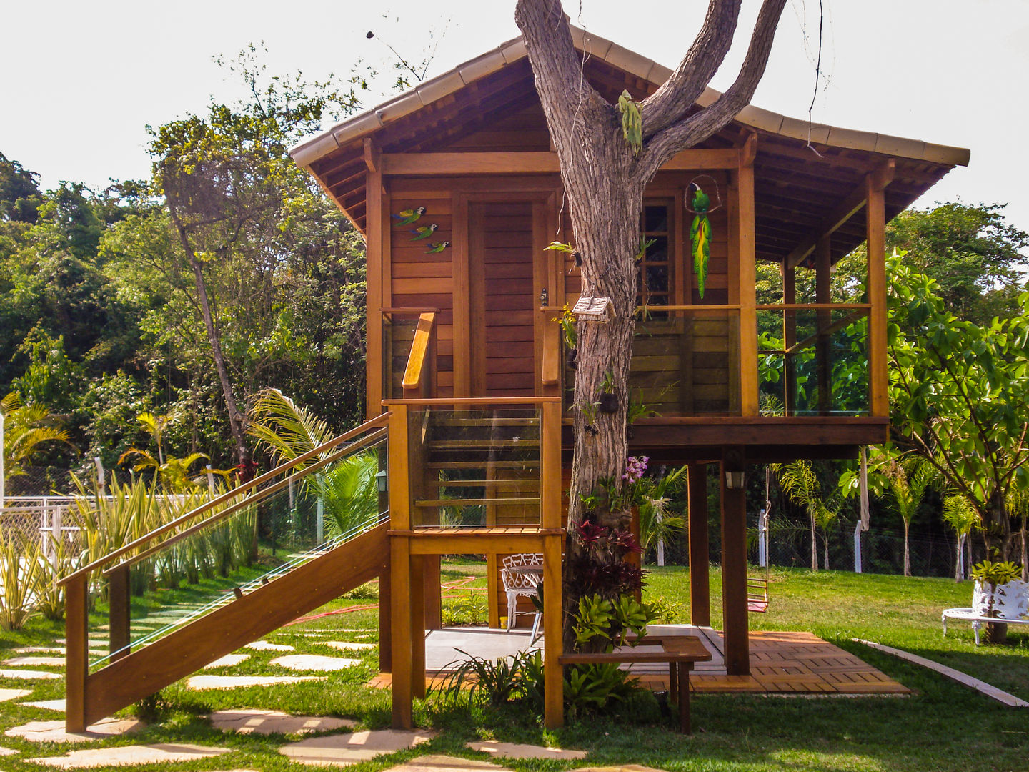 Casa de Madeira - Criança, CASA & CAMPO - Casas pré-fabricadas em madeiras CASA & CAMPO - Casas pré-fabricadas em madeiras