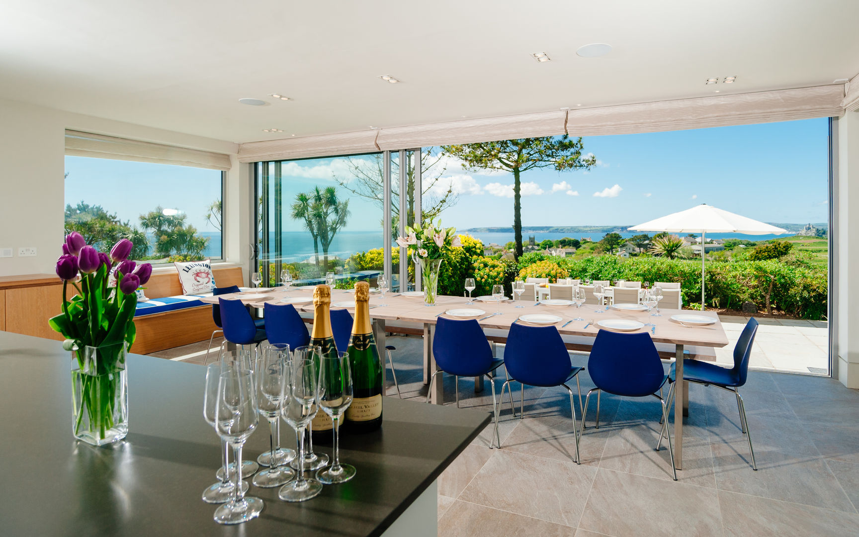 Ednovean House, Perranuthnoe | Cornwall , Perfect Stays Perfect Stays Modern dining room