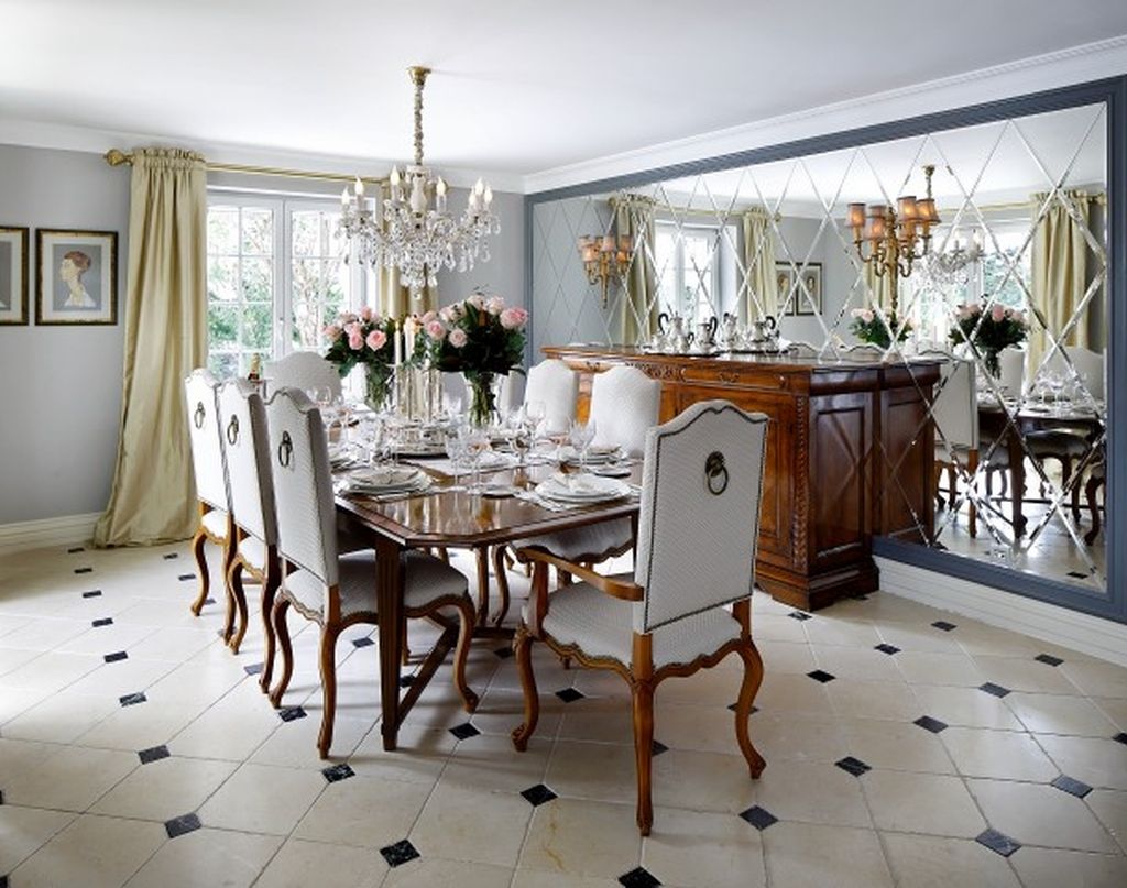 Dining room ARKITEX INTERIORS Dining room Solid Wood Multicolored Tables