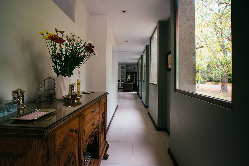 Proyecto, mercedes klappenbach mercedes klappenbach Modern Corridor, Hallway and Staircase