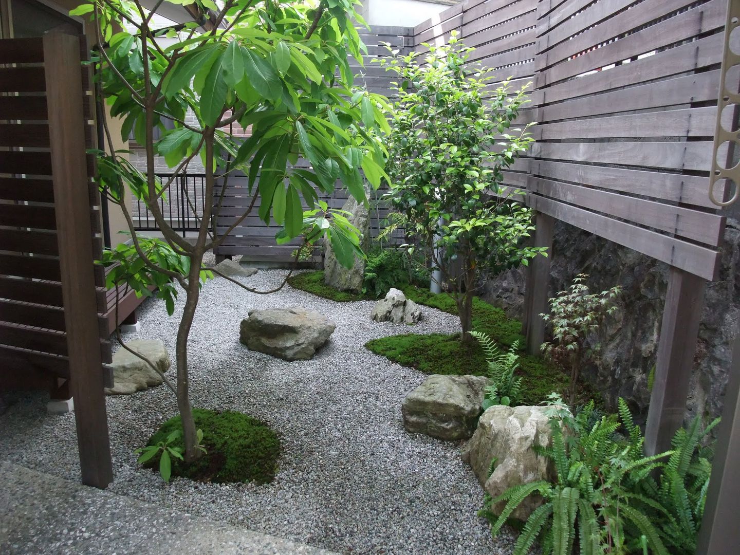 苔庭, 庭園空間ラボ teienkuukan Labo 庭園空間ラボ teienkuukan Labo Asian style garden