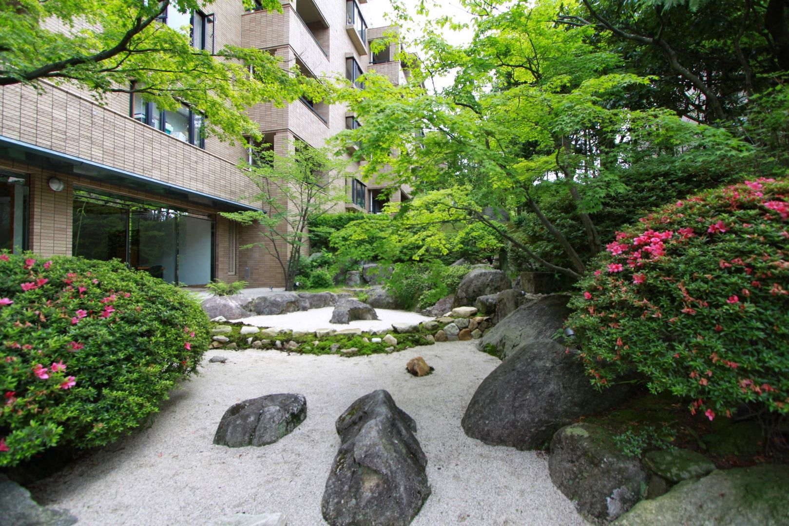 苔庭, 庭園空間ラボ teienkuukan Labo 庭園空間ラボ teienkuukan Labo Asyatik Bahçe