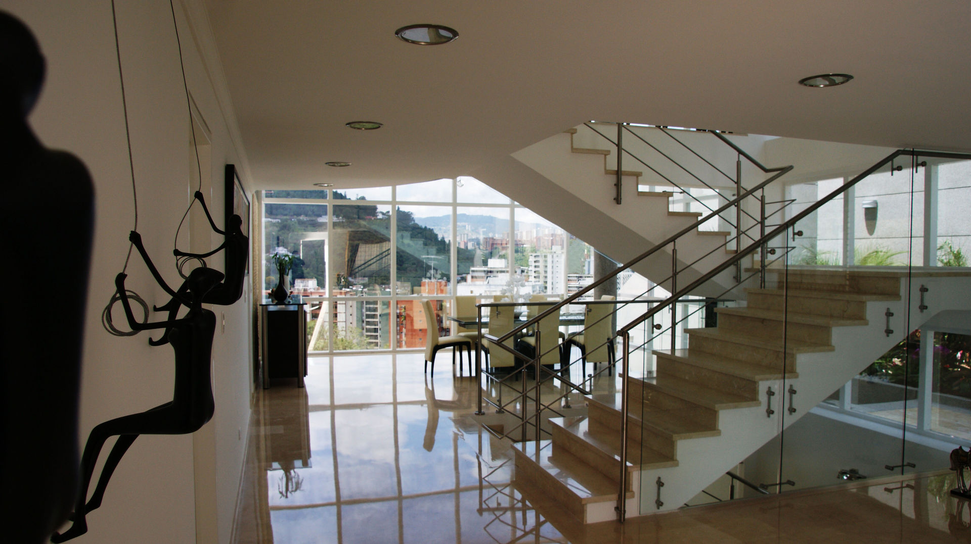 CASA ARTE, Venezuela, OMAR SEIJAS, ARQUITECTO OMAR SEIJAS, ARQUITECTO Modern corridor, hallway & stairs