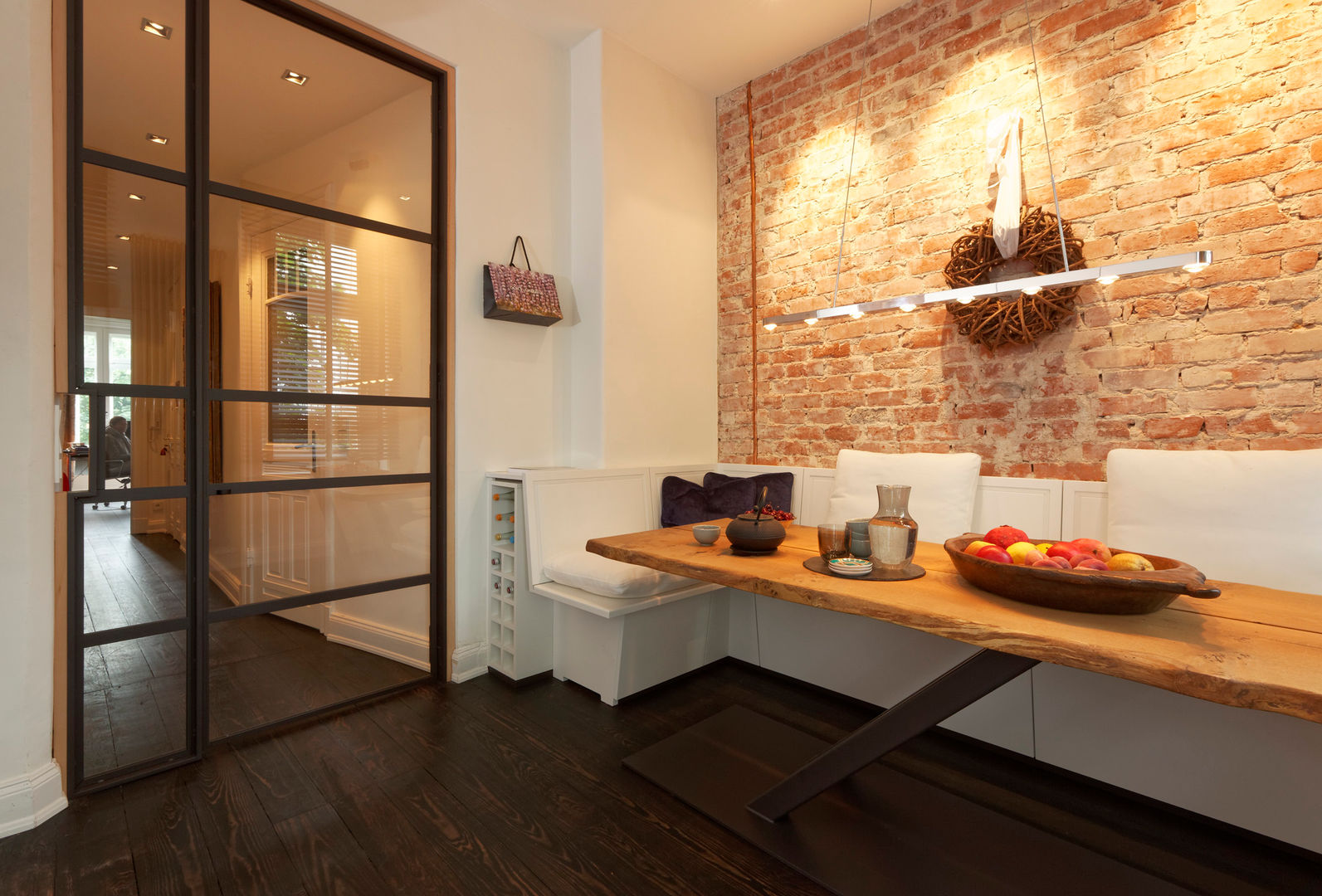 Dining room homify Ruang Makan Gaya Industrial Besi/Baja