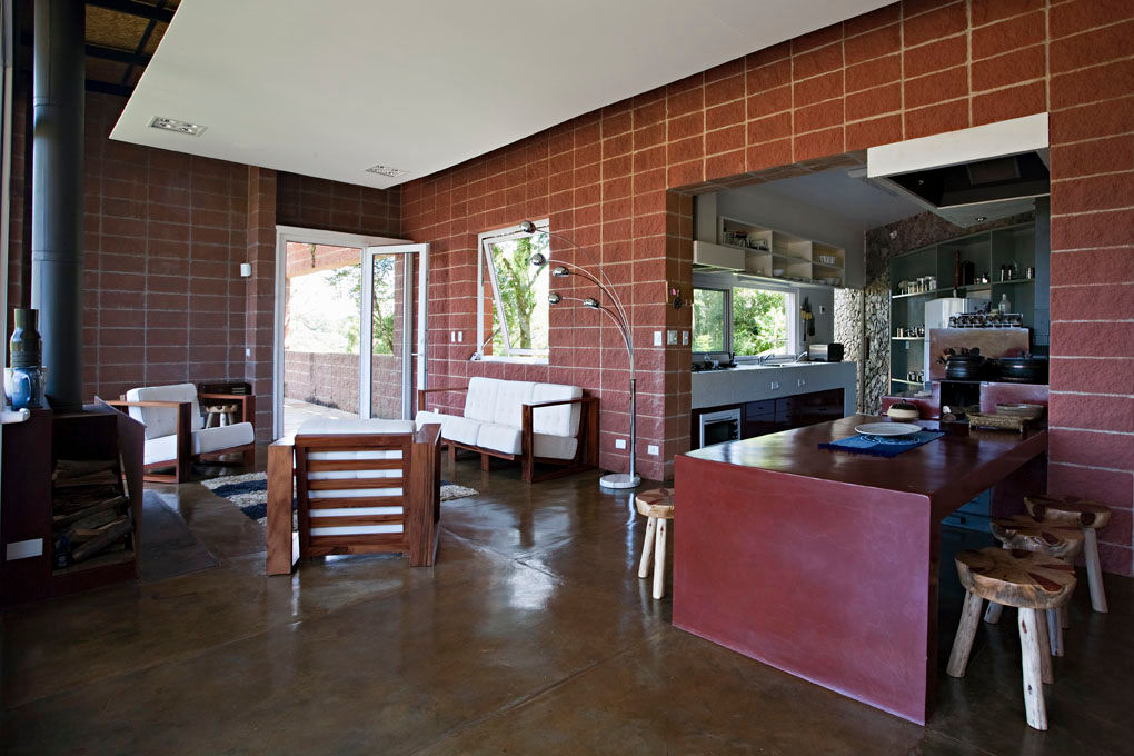 Casa Joaci de Oliveira, Enrico Benedetti Arquitetos Enrico Benedetti Arquitetos Casas de estilo rural