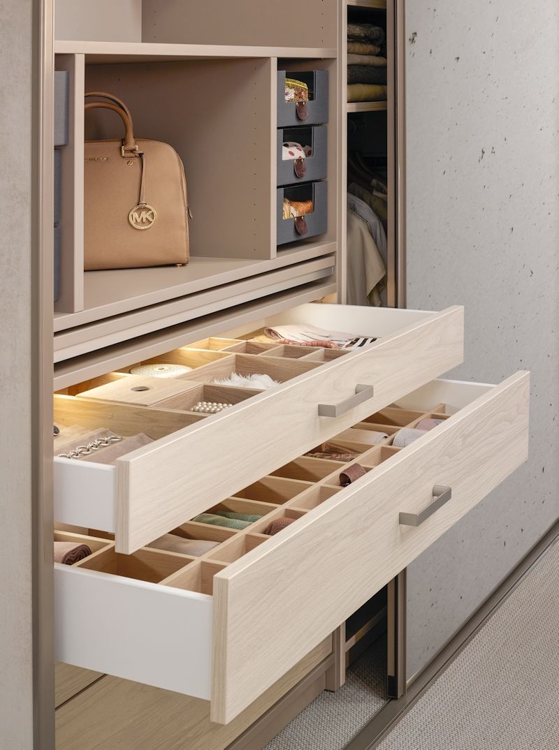 Einbauschränke, CABINET Schranksysteme AG CABINET Schranksysteme AG ห้องนอน Wardrobes & closets