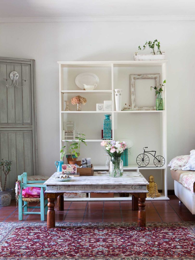 DECORACIÓN de INTERIORES. Casa Vintage, La Florinda La Florinda ห้องนั่งเล่น ของตกแต่งและอุปกรณ์จิปาถะ