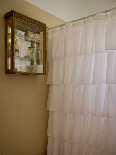 DECORACIÓN de INTERIORES. Casa Vintage, La Florinda La Florinda Eclectic style bathroom Decoration