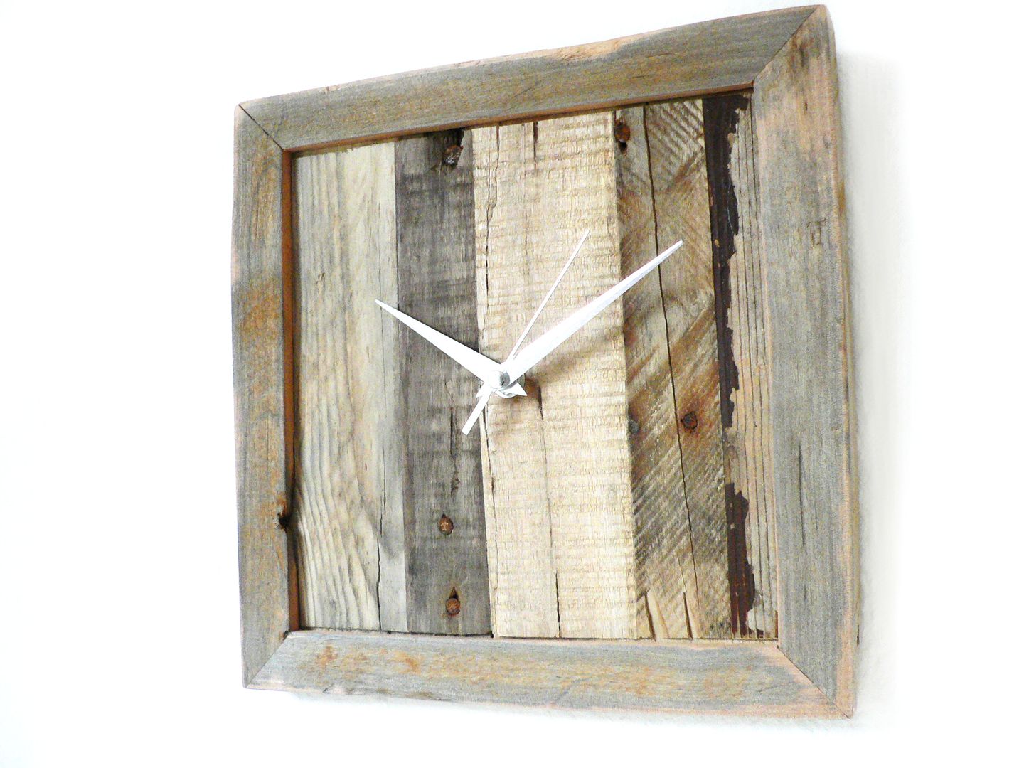 SKIMPOLE Wanduhr aus Treibholz Mare Ligneum Mikko Koster e.K. Landhäuser Holz Holznachbildung Accessoires und Dekoration