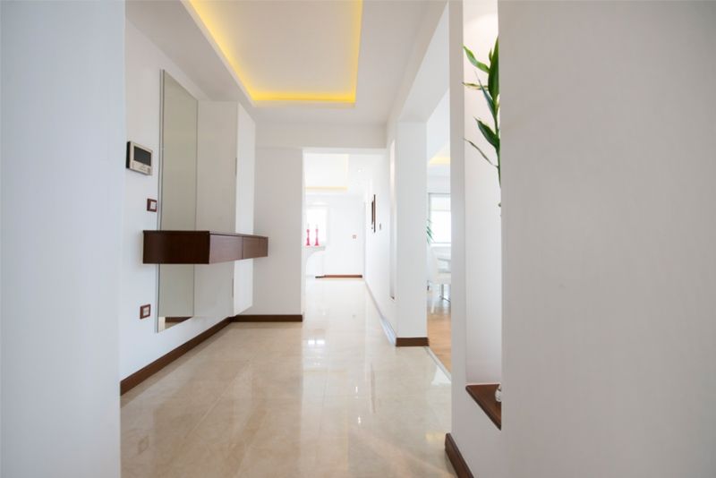 İkiztepe Konakları, BAGO MİMARLIK BAGO MİMARLIK Modern corridor, hallway & stairs