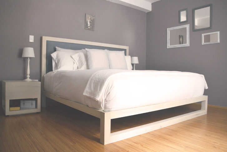 homify Modern style bedroom Wood Wood effect Beds & headboards