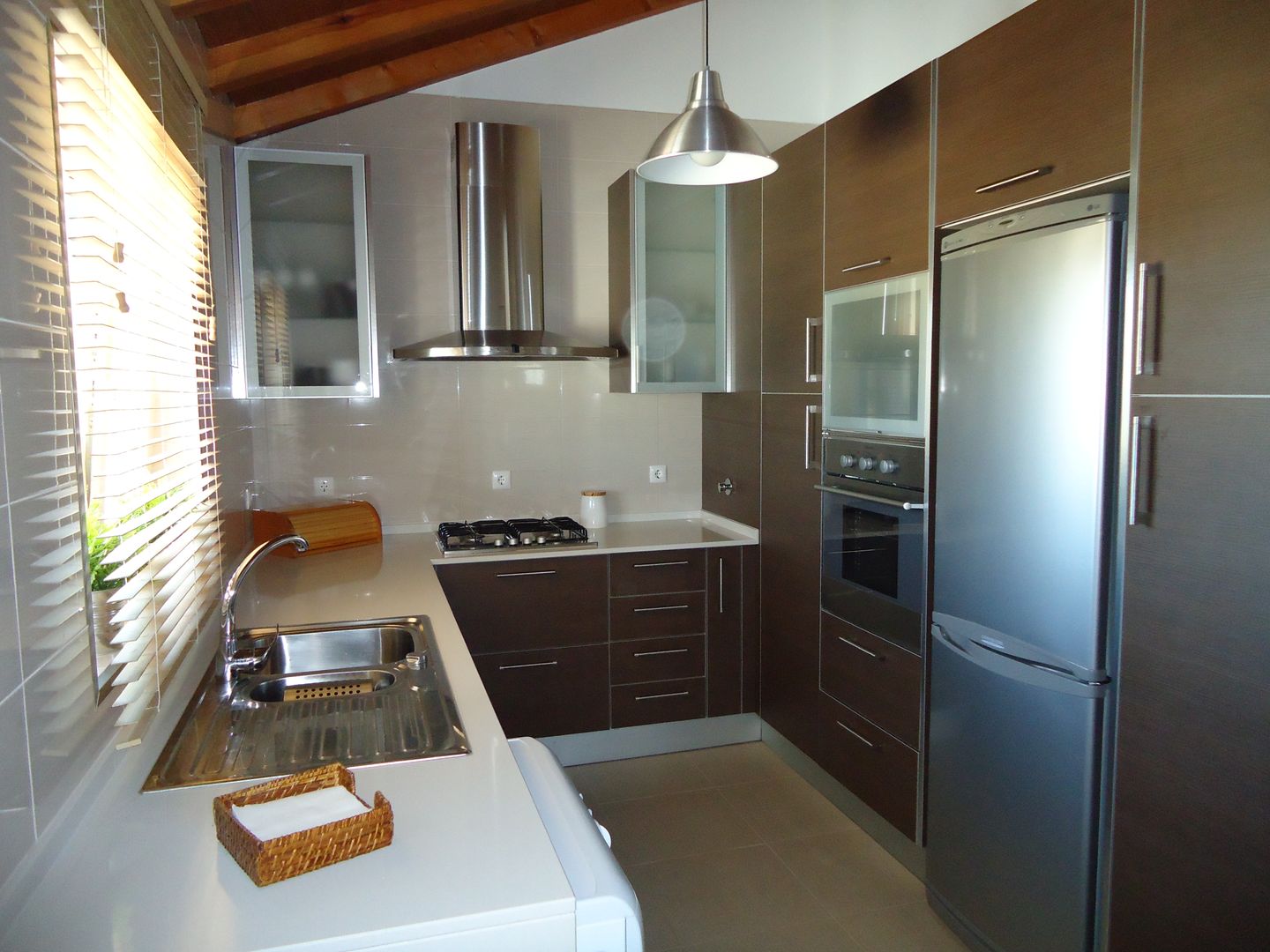 Casa Alentejana, knowhowtobuild knowhowtobuild Country style kitchen