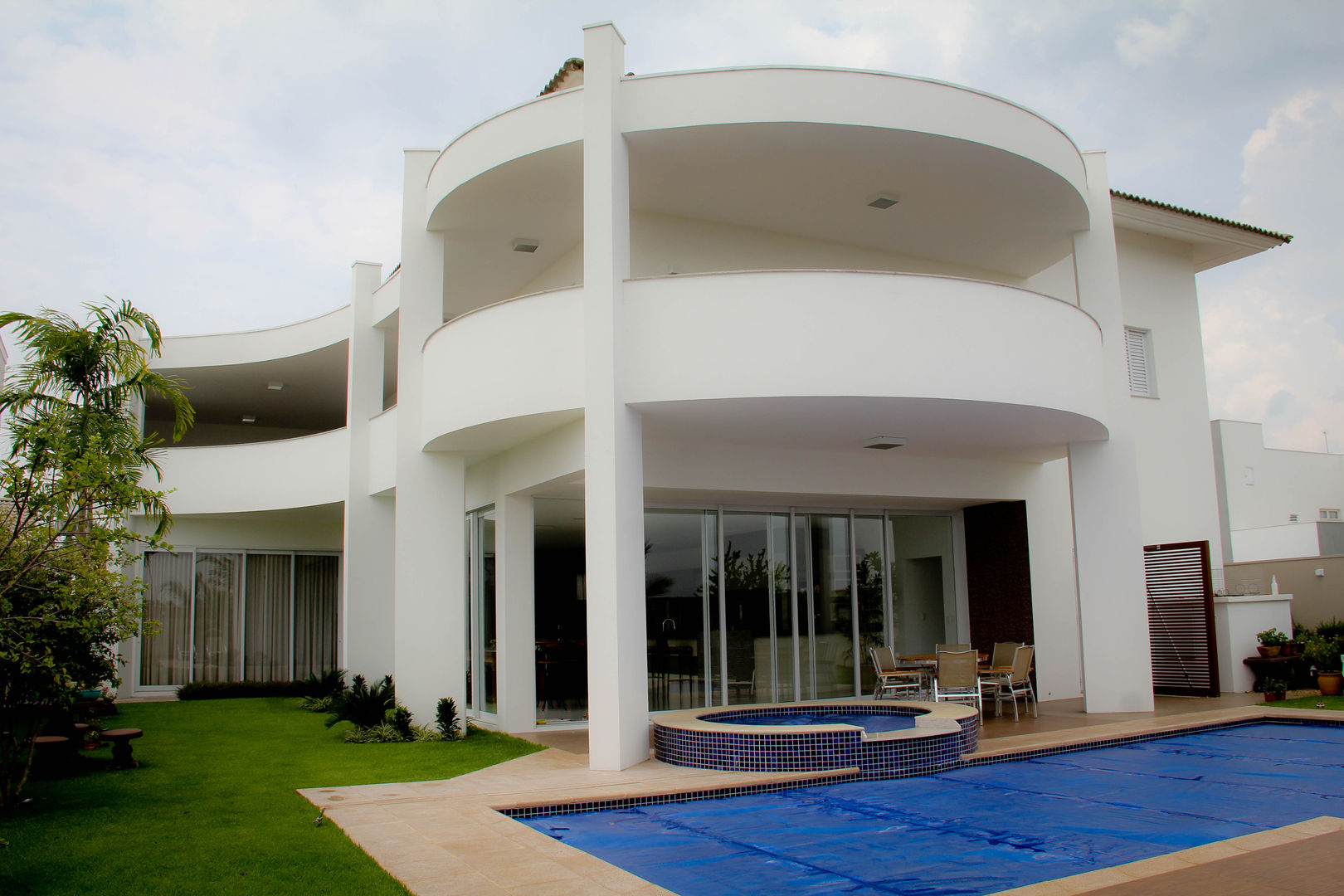 Residência Primavera, Andrea F. Bidóia Arquiteta Andrea F. Bidóia Arquiteta Modern home