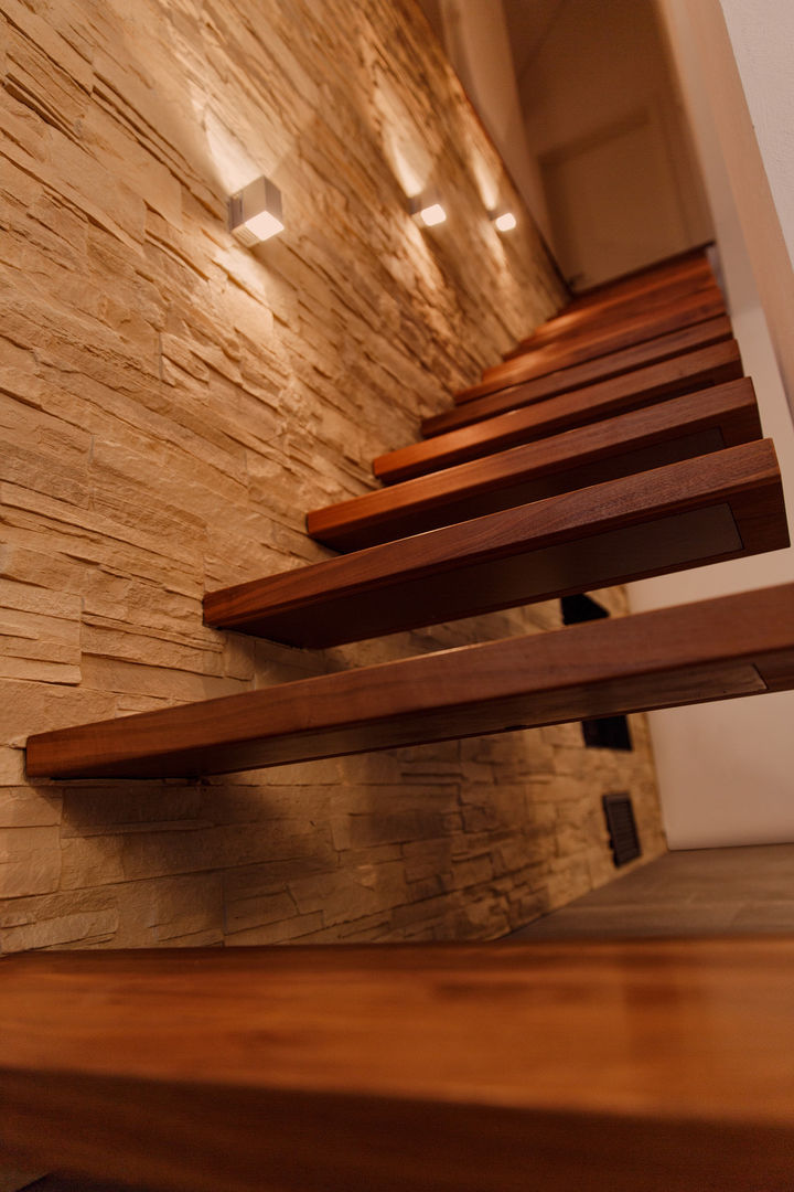 SOLVE Treppe, Schuster Innenausbau Schuster Innenausbau Stairs Wood Wood effect Stairs