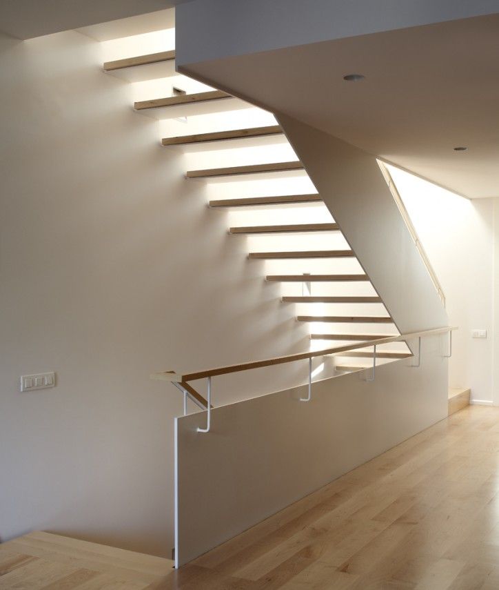 CASA GM, BADIA ARQUITECTES SLP BADIA ARQUITECTES SLP Modern corridor, hallway & stairs