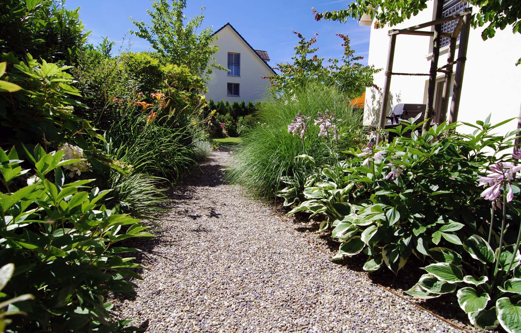 ​Pocket Park, Lustenberger Schelling Landschaftsarchitektur Lustenberger Schelling Landschaftsarchitektur Country style garden