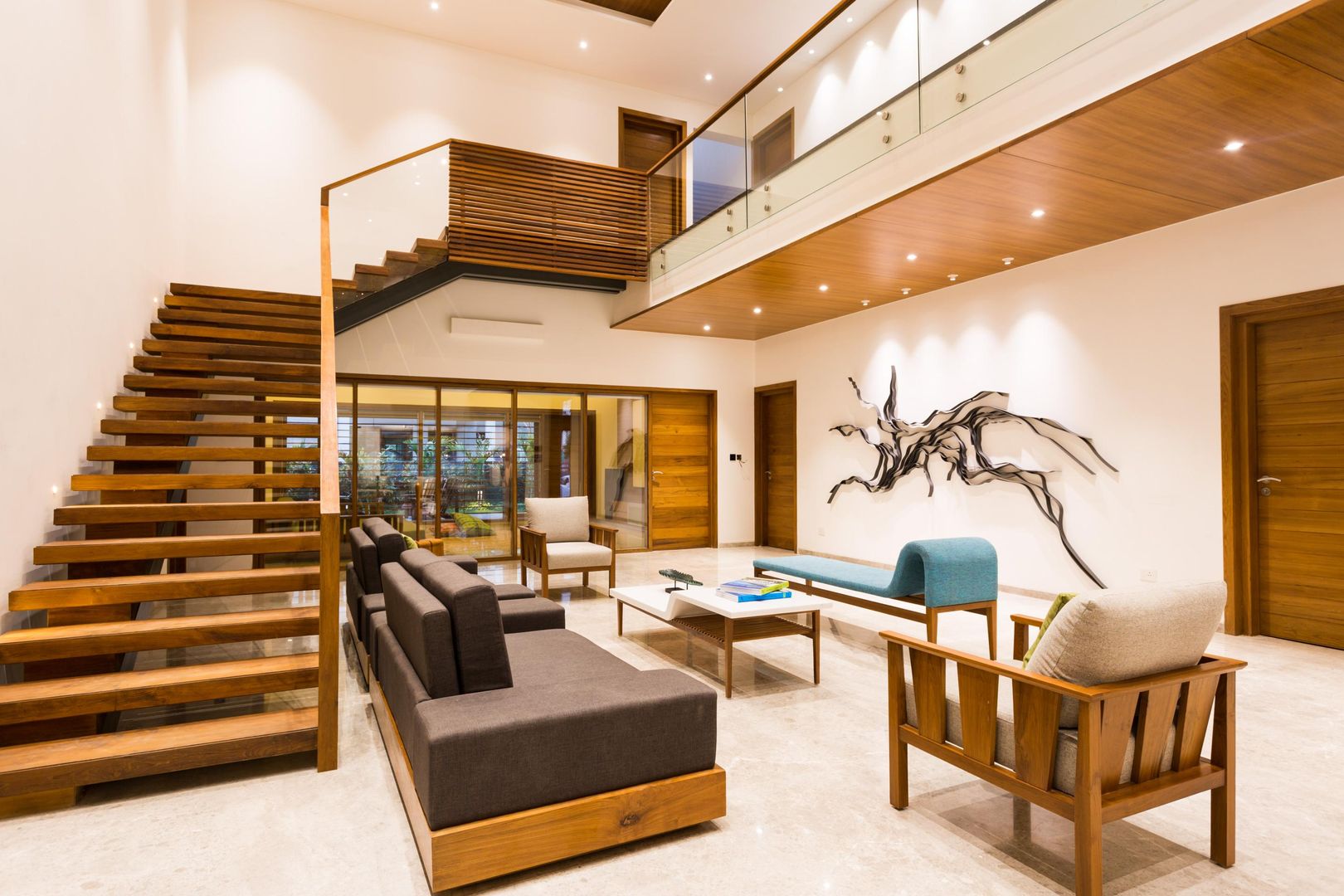 Jayesh bhai interiors, Vipul Patel Architects Vipul Patel Architects Modern living room