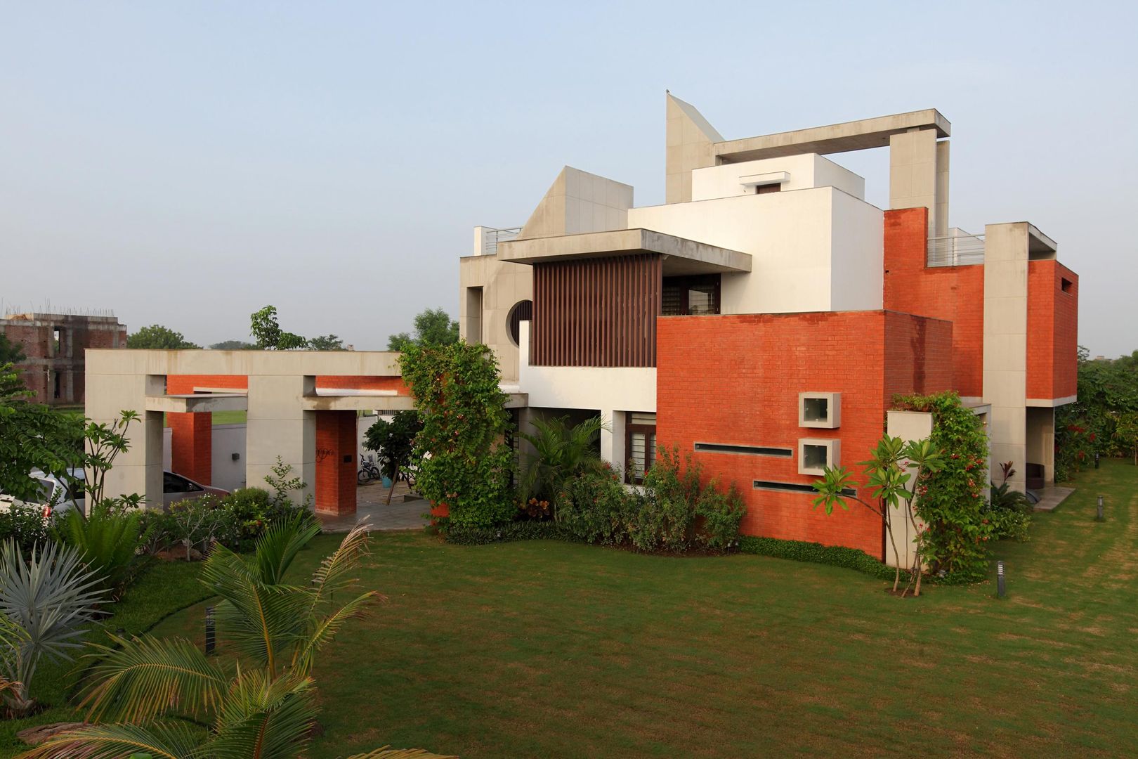 Dual house images, Vipul Patel Architects Vipul Patel Architects Casas de estilo moderno