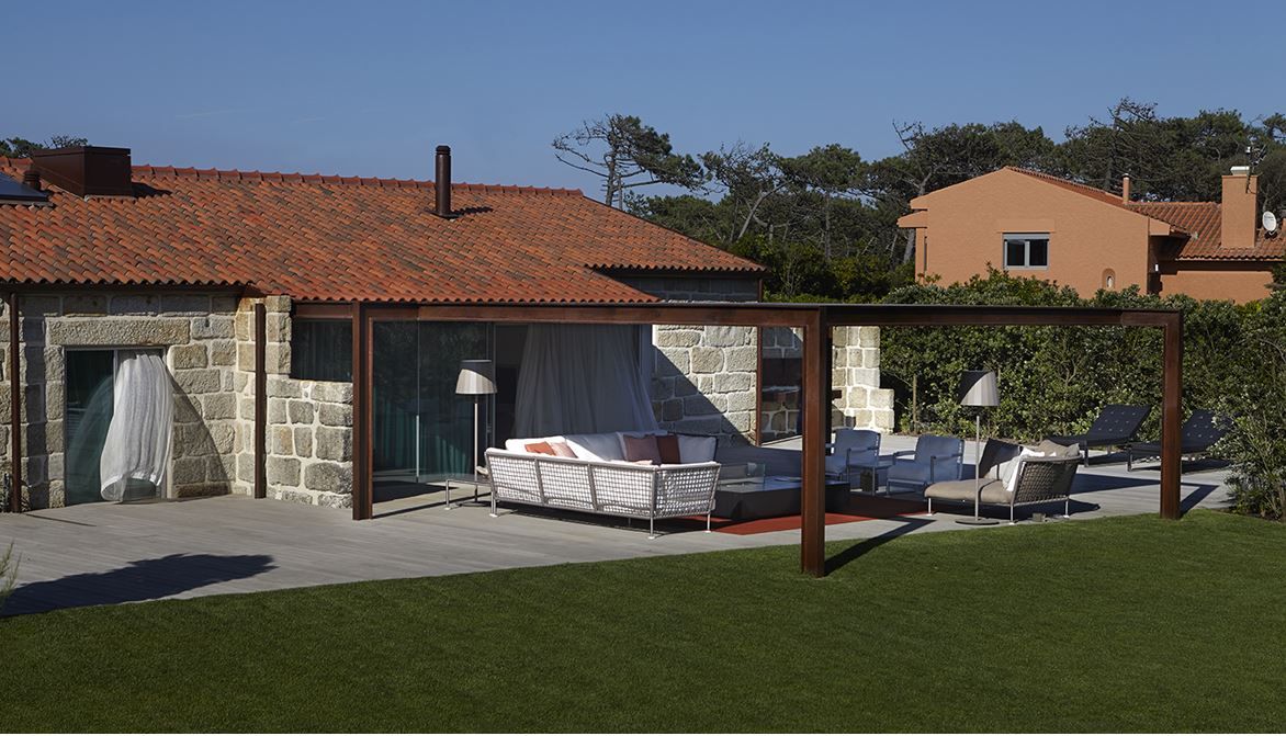 Casa de fachada rústica em Ofir, Ana Lobo Ana Lobo Maisons modernes