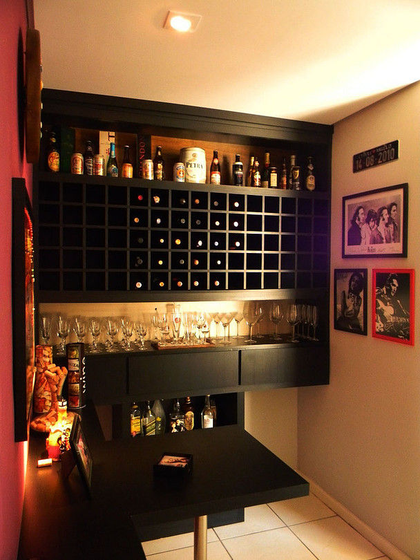 homify Tropical style wine cellar