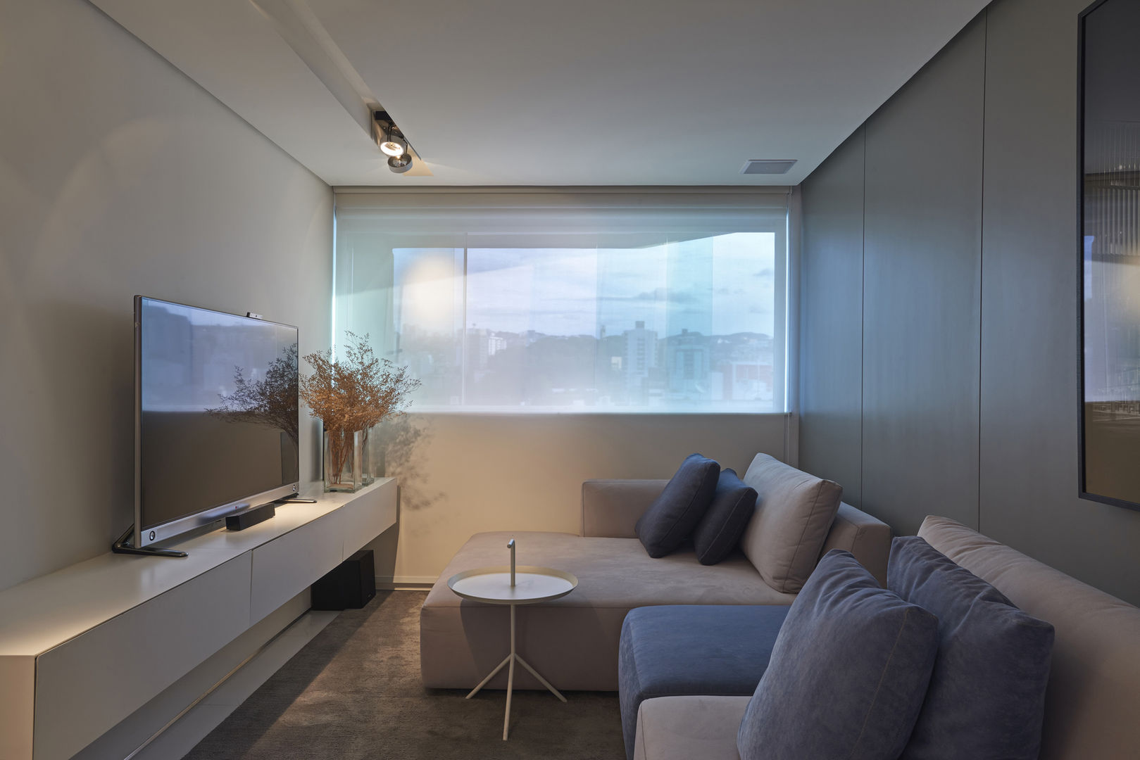 Apartamento | Cobertura, Piacesi Arquitetos Piacesi Arquitetos Modern living room