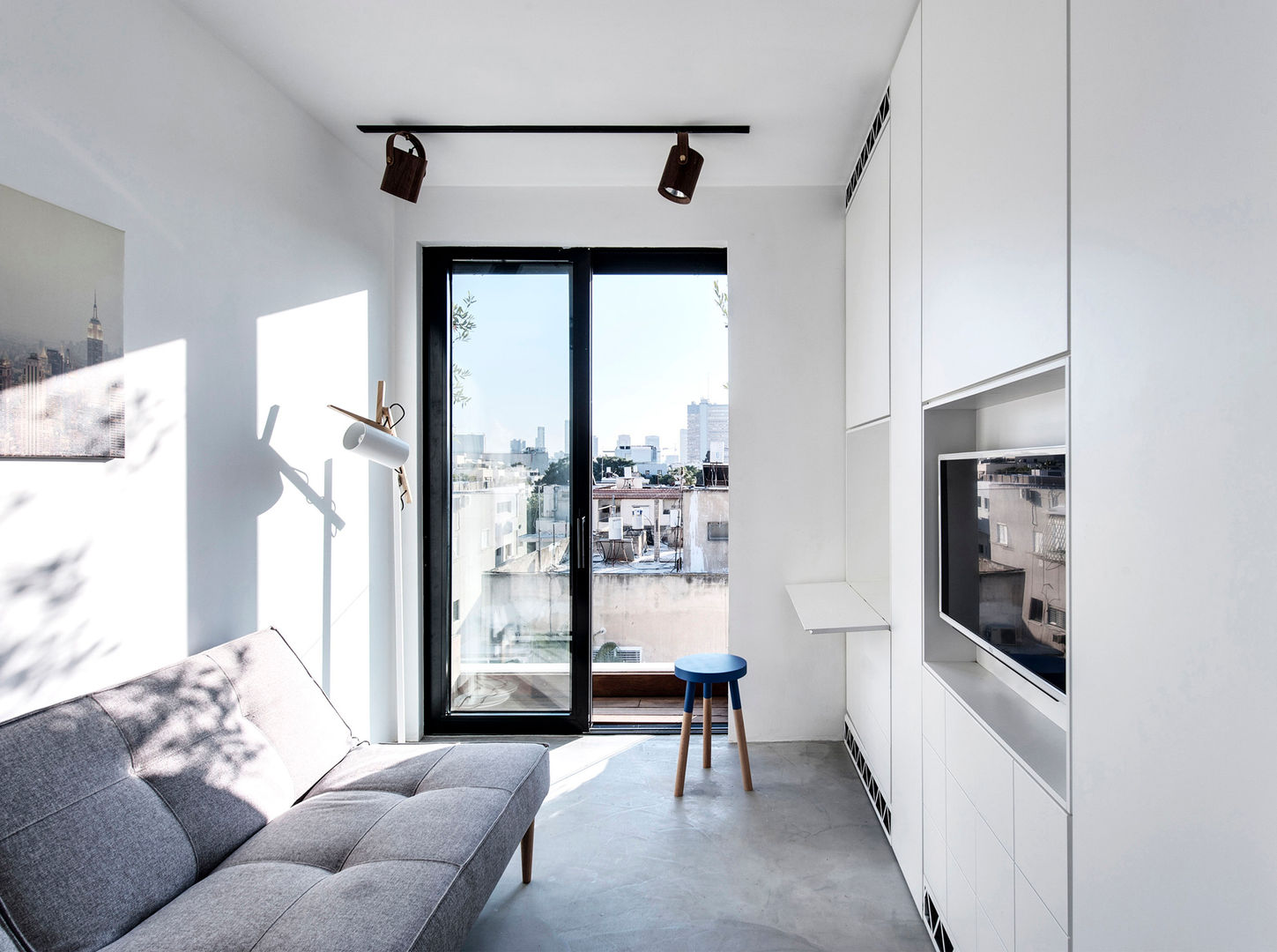 Duplex Penthouse in Tel Aviv, toledano + architects toledano + architects Minimalistische slaapkamers Beton