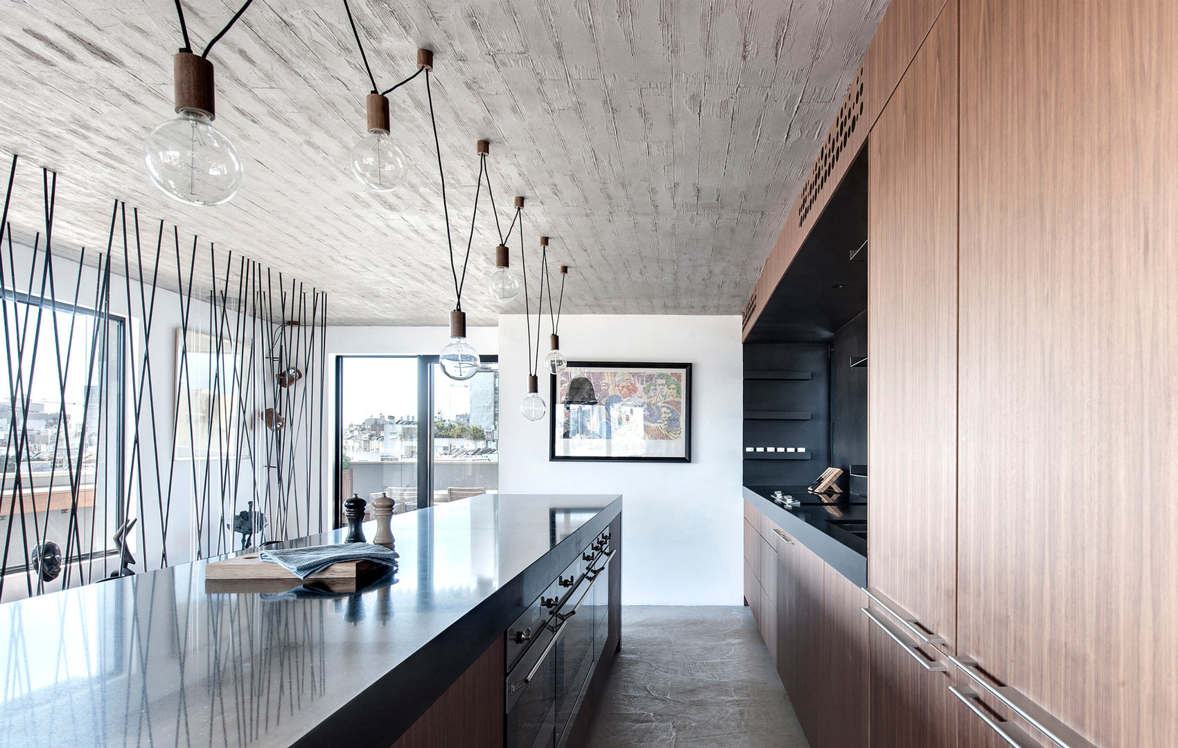 Duplex Penthouse in Tel Aviv, toledano + architects toledano + architects Minimalist kitchen Wood Wood effect
