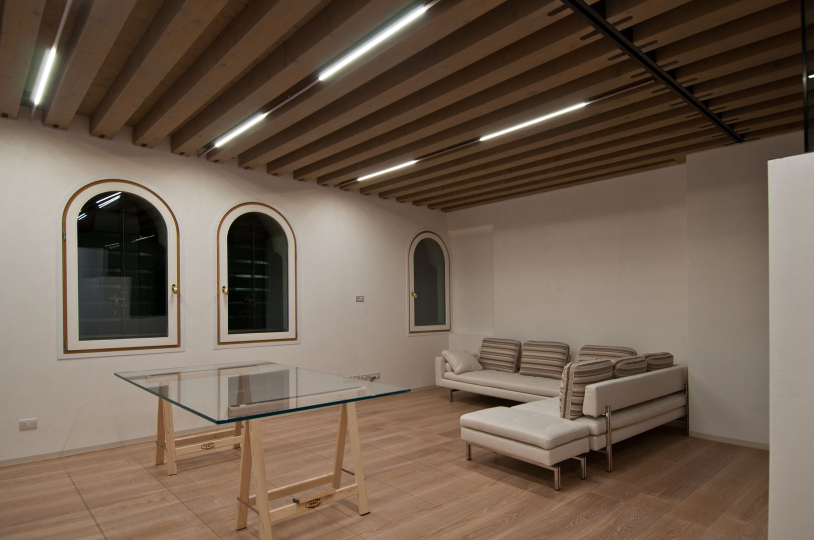 CASA FUSER, GLIP | The Lighting Partner GLIP | The Lighting Partner Casas modernas