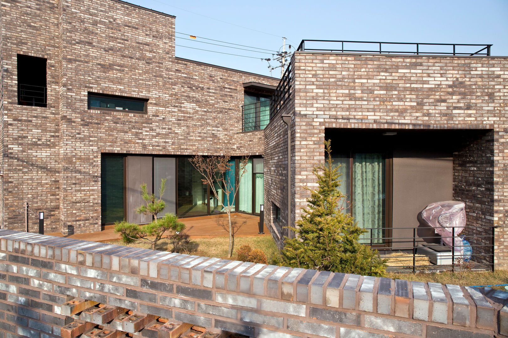 관산동 주택, GongGam Urban Architecture & Construction GongGam Urban Architecture & Construction Modern houses