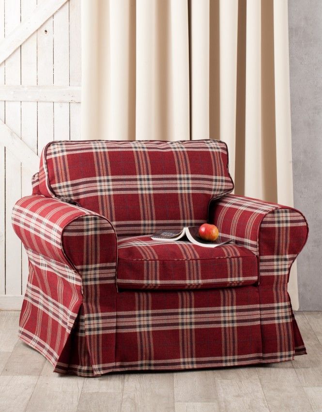 homify Ruang Keluarga Klasik Tekstil Amber/Gold Sofas & armchairs