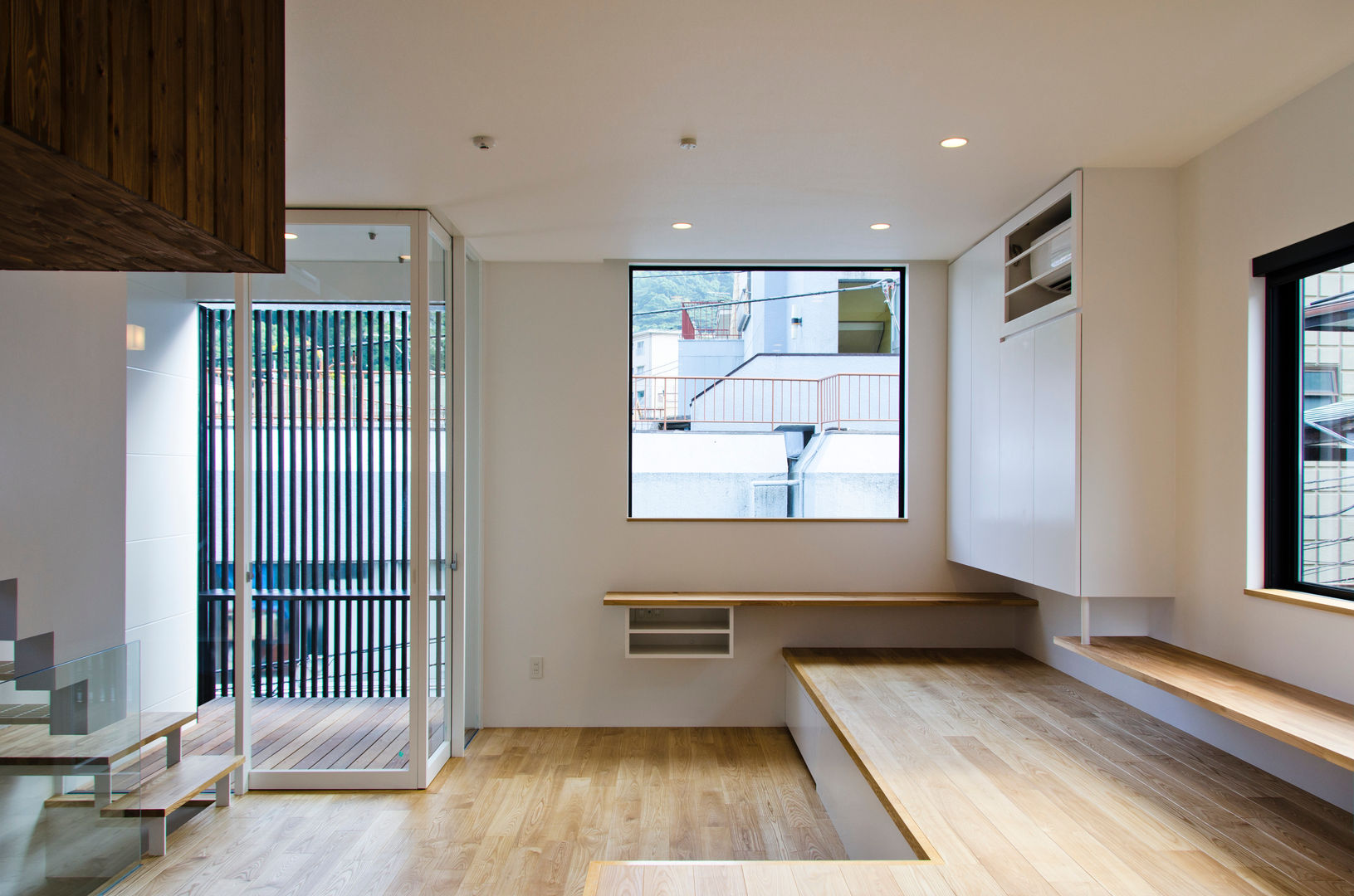 atami house, 씨즈 아틀리에 씨즈 아틀리에 Moderne woonkamers