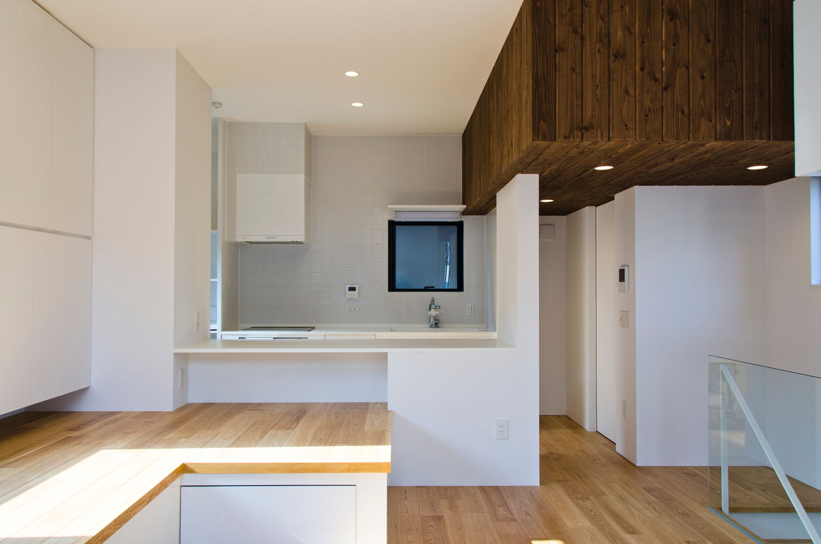 atami house, 씨즈 아틀리에 씨즈 아틀리에 Moderne woonkamers