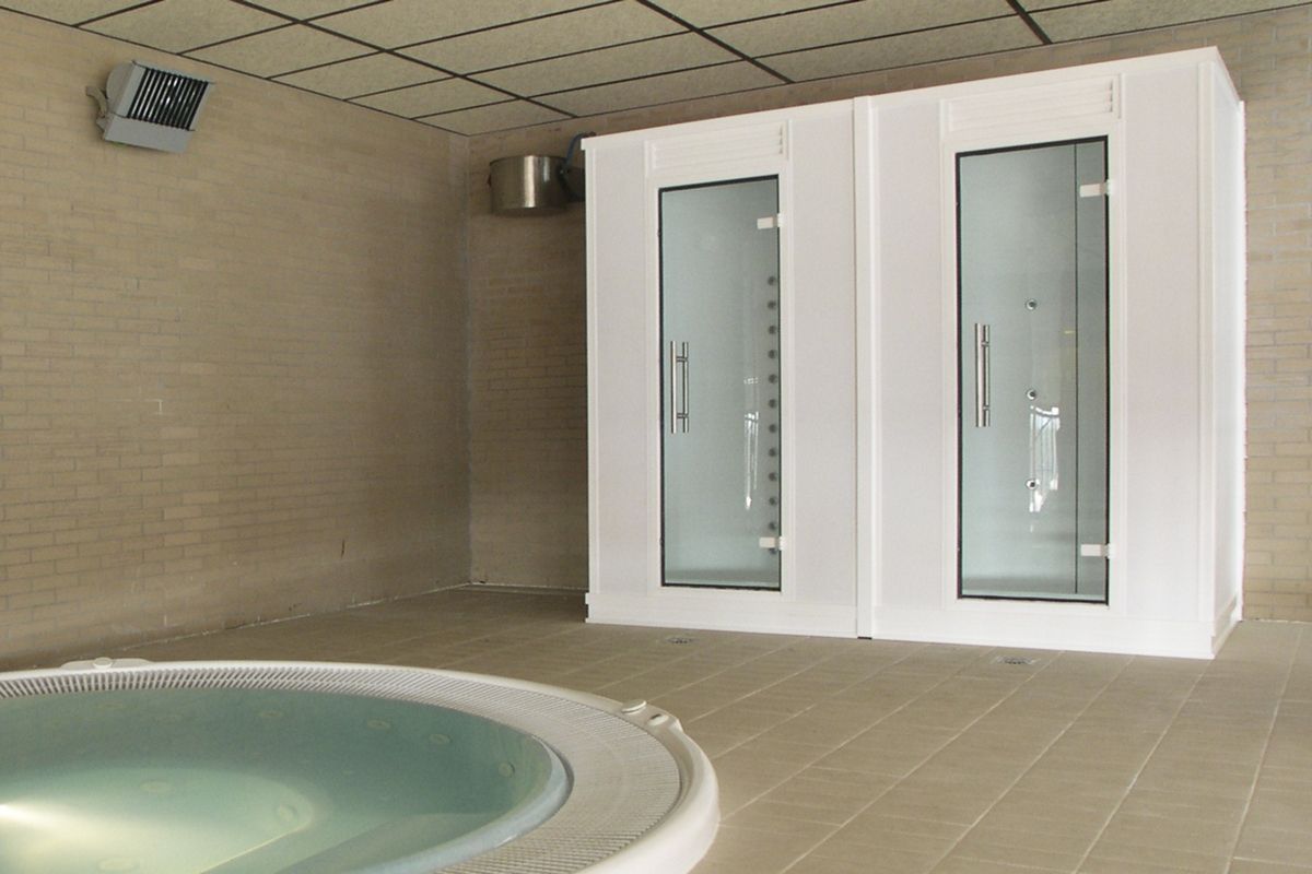 Duchas | Hydrotherapy, INBECA Wellness Equipment INBECA Wellness Equipment Salle de bain moderne Baignoires & douches