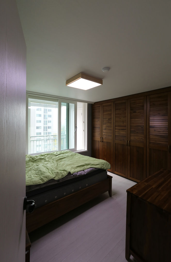 인천 우성아파트 24평 인테리어 , 금화 인테리어 금화 인테리어 Modern style bedroom