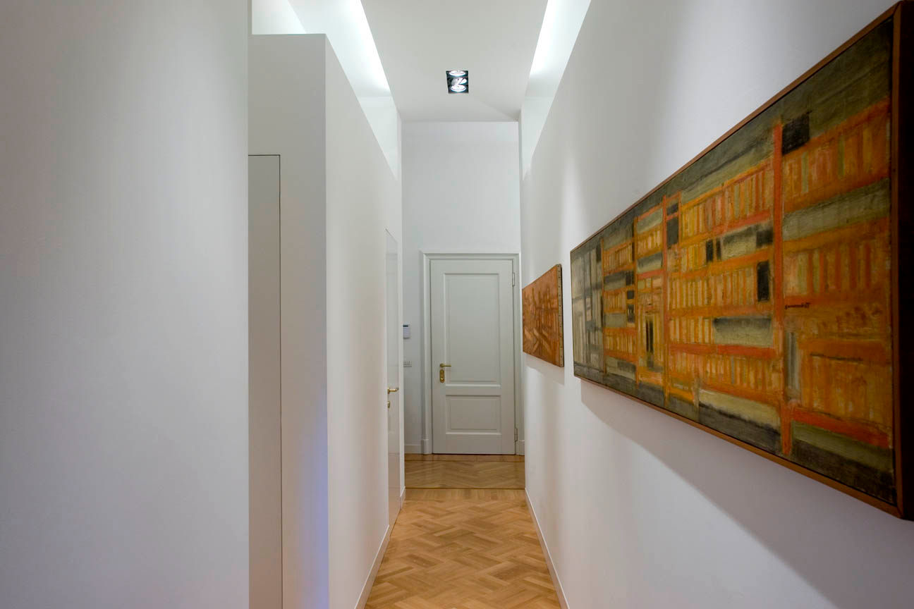 PRIVATE APARTMENT_BO, cristianavannini | arc cristianavannini | arc Modern Corridor, Hallway and Staircase