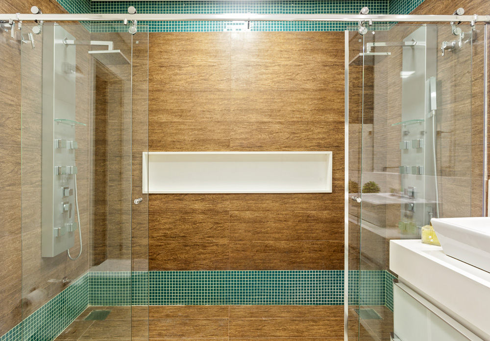 Casa Familiar mineira, Laura Santos Design Laura Santos Design 現代浴室設計點子、靈感&圖片