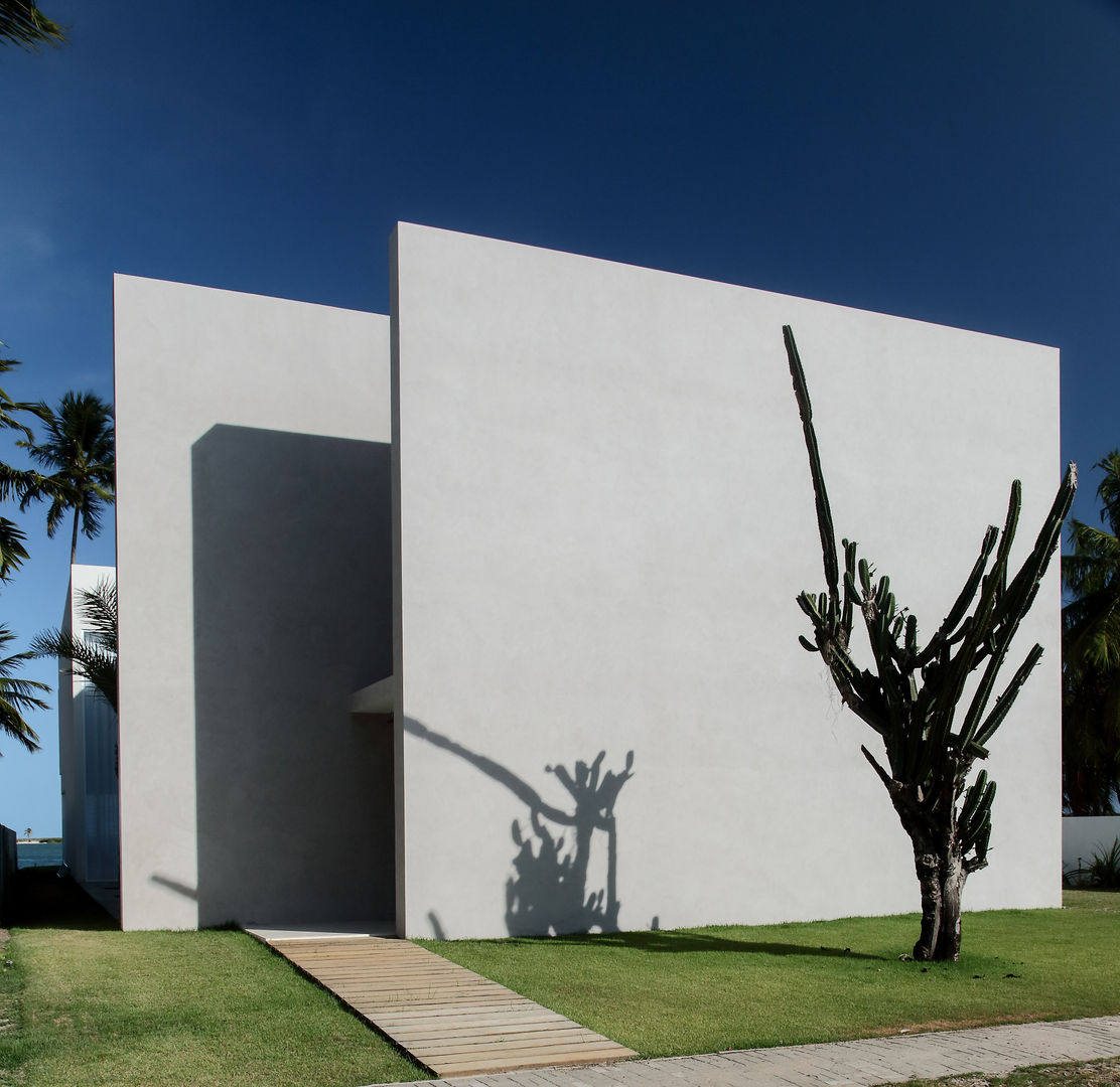 Casa Montenegro, LM Arquitetura | Conceito LM Arquitetura | Conceito Дома в стиле модерн