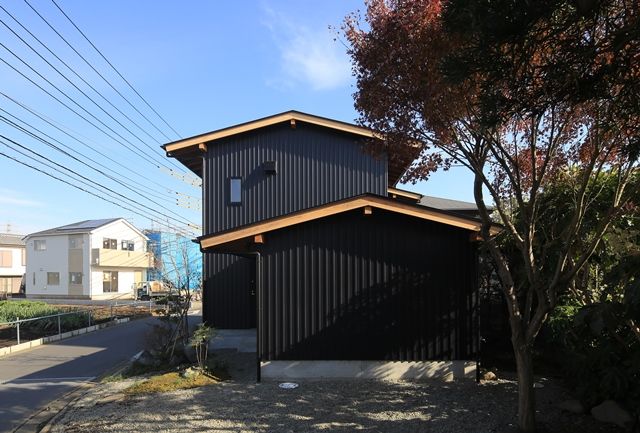 小谷の家, 暮らしの醸造所 暮らしの醸造所 Eclectic style houses Iron/Steel