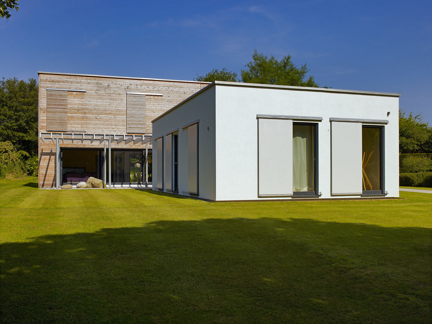 Exteriors Baufritz (UK) Ltd. Modern home