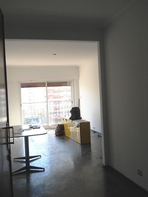 Reforma de Departamento en la Ciudad de Buenos Aires, AyC Arquitectura AyC Arquitectura Living room