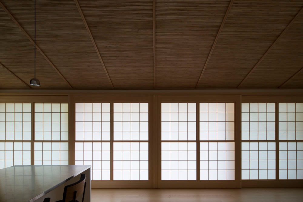 平屋に住まう, TRANSTYLE architects TRANSTYLE architects Modern Pencere & Kapılar