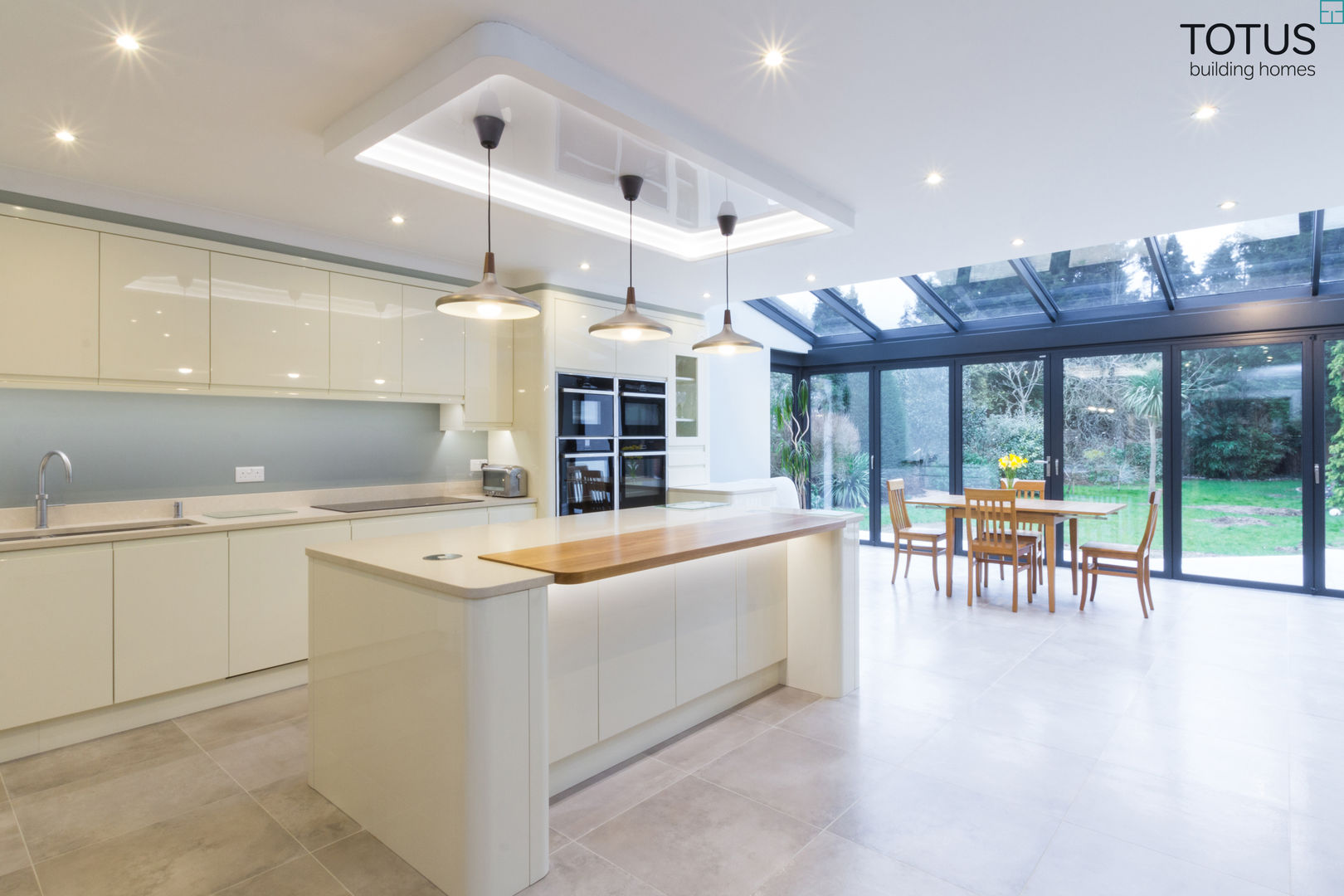 ​A Classic Country Home For The Modern Age, TOTUS TOTUS Modern kitchen