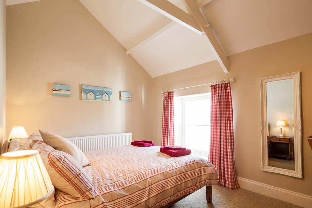 Self Catering Holiday Cottage, Derek Phillips Photography Derek Phillips Photography Bedroom